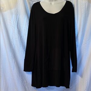 Soma Black Long Sleeve Scoop Neck loungewear with two front pockets.  Size  XL